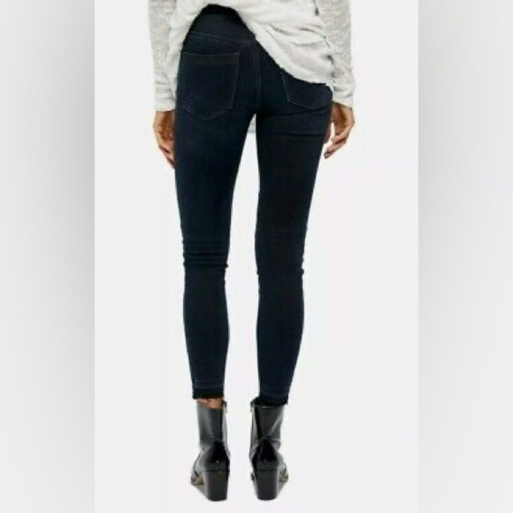 High-Rise Black Skinny Jeans - Picture 2 of 16
